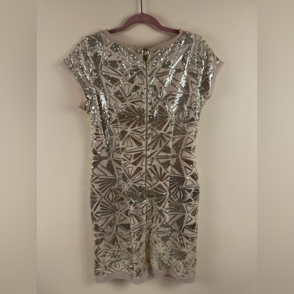 Vince Camuto Gold Sequin Shift Dress Champagne - Picture 6 of 7